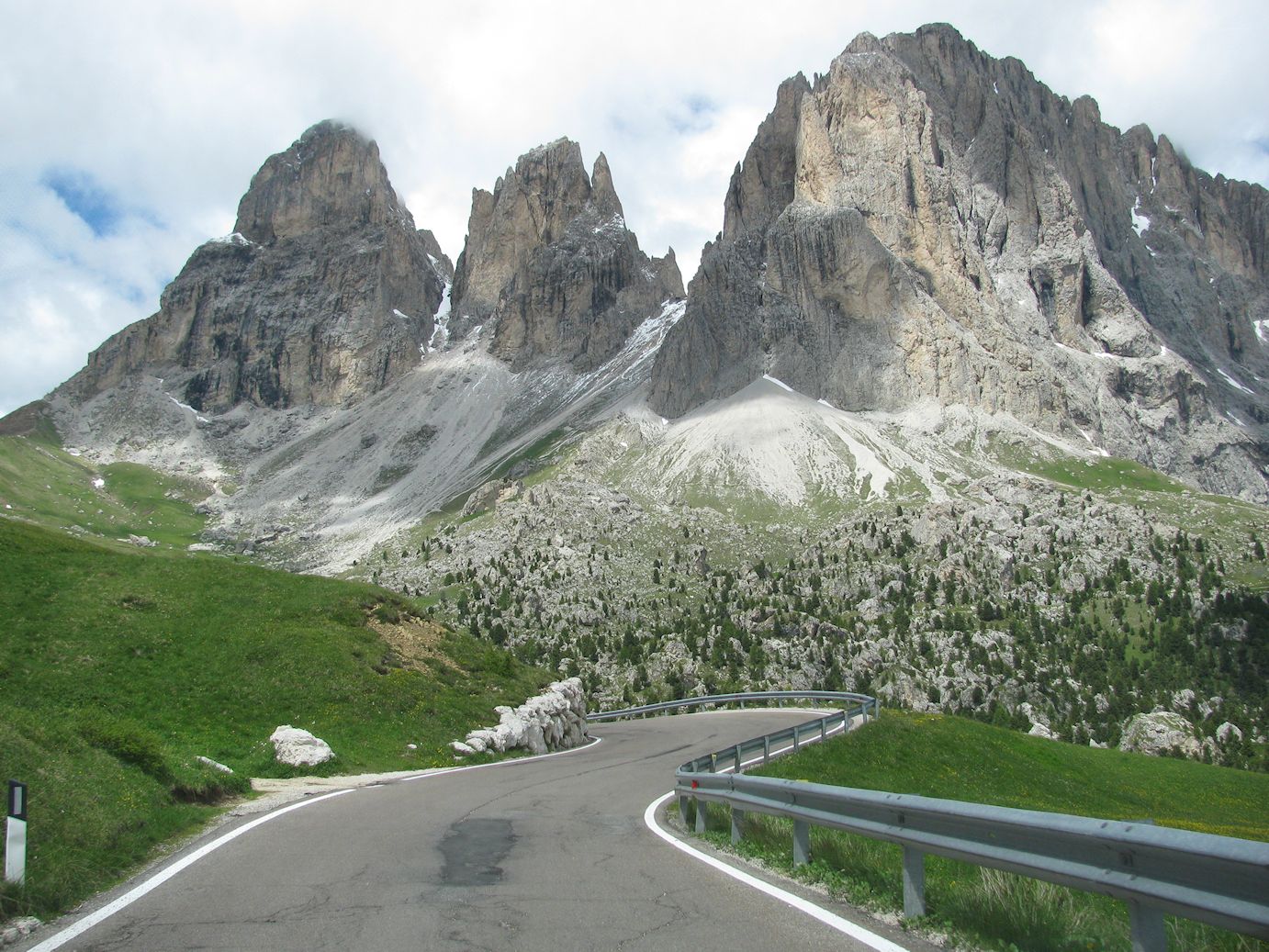 Driving the Dolomites: Sella Pass | DriveEuropeNews1382 x 1037